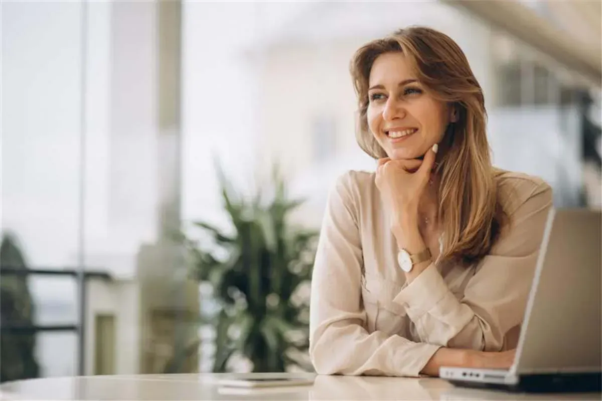 Donna in ufficio